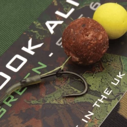 Ready Carp Rigs Gardner Hook Aligner Rig Barbed