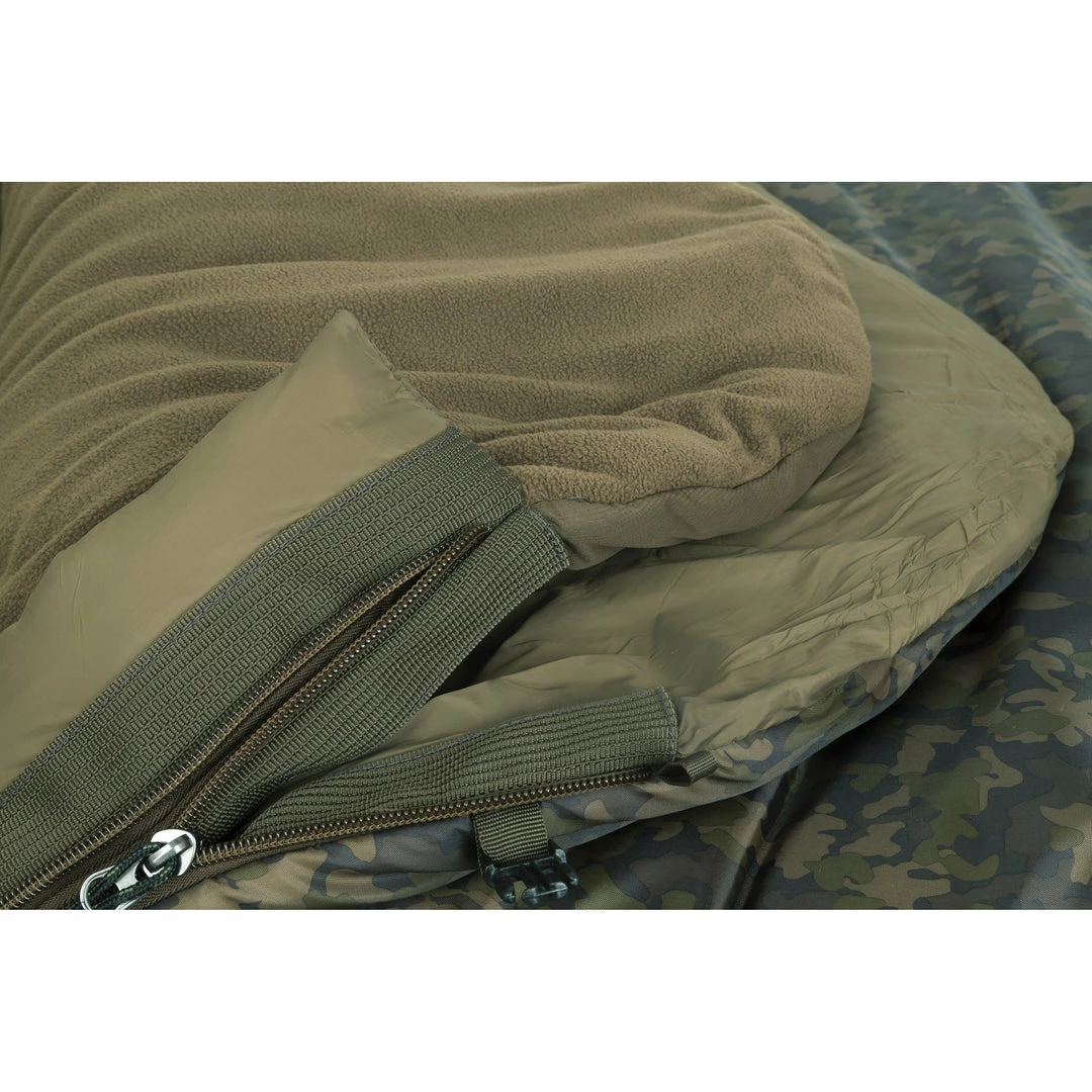 Shimano Trench Gear MAG Bedchair System 4 Season Wide 7 Shimano Trench Gear MAG Bedchair System 4 Season Wide